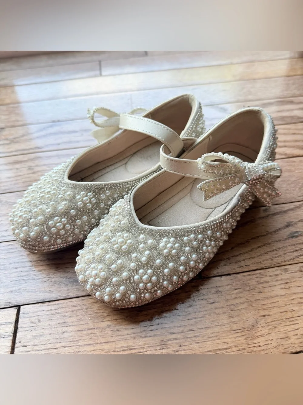 Doe a Dear Girls Bow tie Jewel Flat Shoes size 13.5  1 pearl dress party